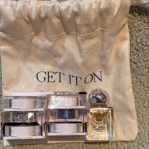 Lit cosmetic - glitter (2) and glue